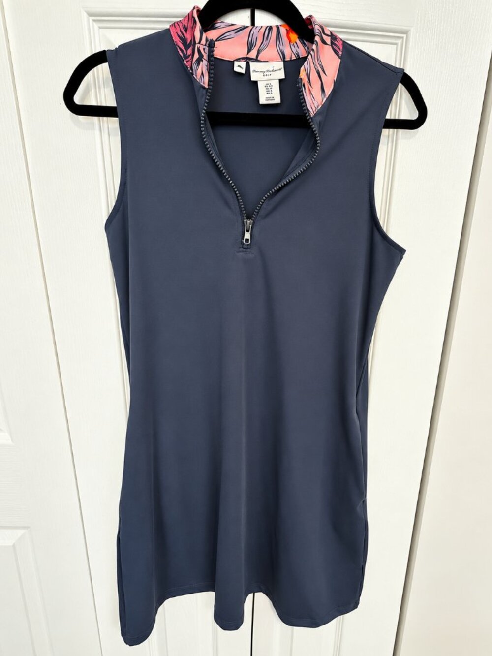 Tommy Bahama Golf Mood Indigo Navy & Pink Tropical Floral Active Dress - Size S